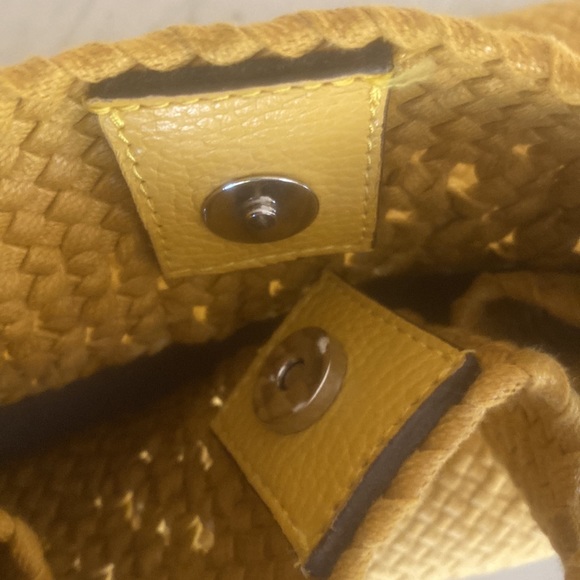 Ann Mashburn yellow woven tote bag - Picture 4 of 10